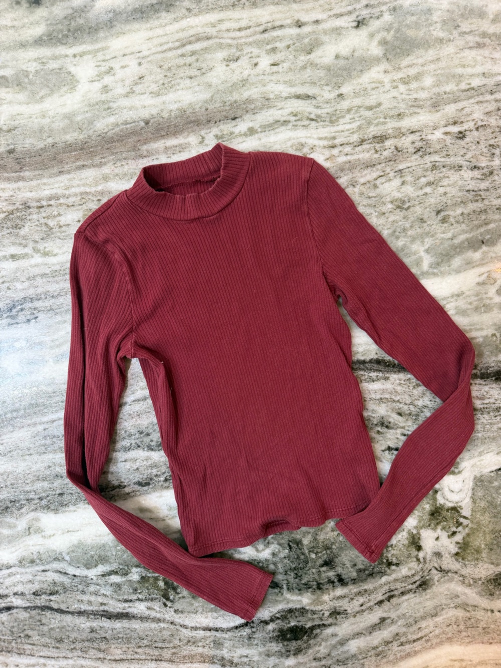 Hollister Ribbed Mock Neck Long-Sleeve Top - Burgundy